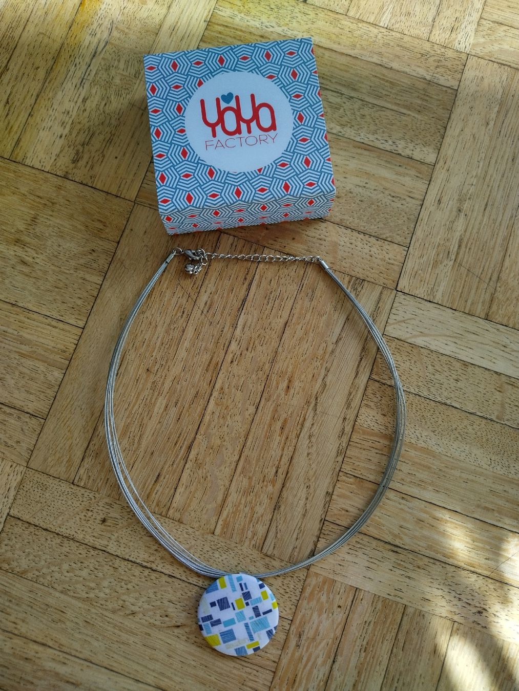 Catenine: Collier Yaya factory _ pendentif interchangeable – Usato da Mühleberg venduto da Eliboub