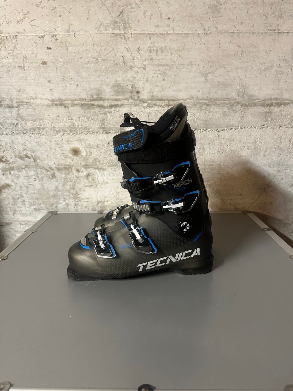 Tecnica Scarpe da uomo: Tecnica Skischuhe 29 / Gr. 44.5 – Usato da Emmenbrücke venduto da karkarkar 2