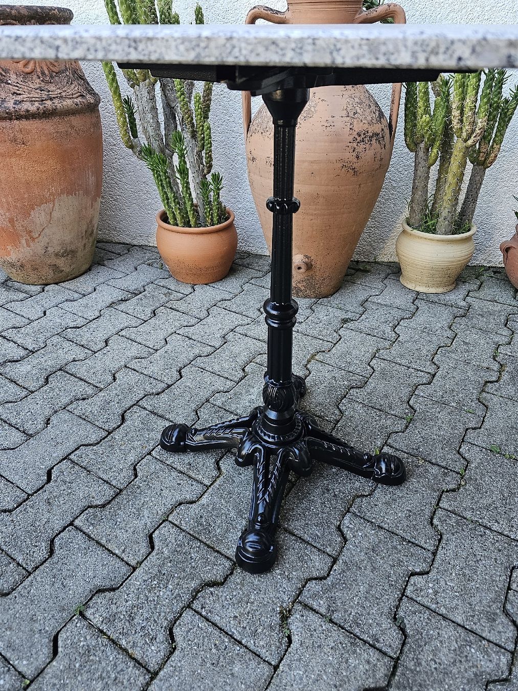 Tische: Granittisch Bistrotisch Gartentisch – Gebraucht aus Villnachern von hasta08 9