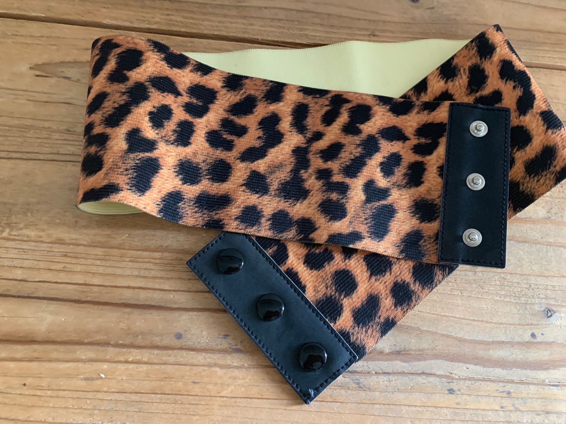 Ceintures: Breiter elastischer Leo Animalprint Taillengürtel – D'occasion à Meiringen par Jackwashere 1
