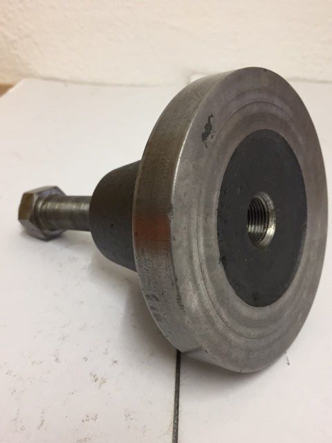 Alle Werkzeuge: 4 x STAHLFUSS, MIT VERSTELLSCHRAUBE G3/8" FEINGEWINDE – Gebraucht aus schaffhausen von gka_96cv 3