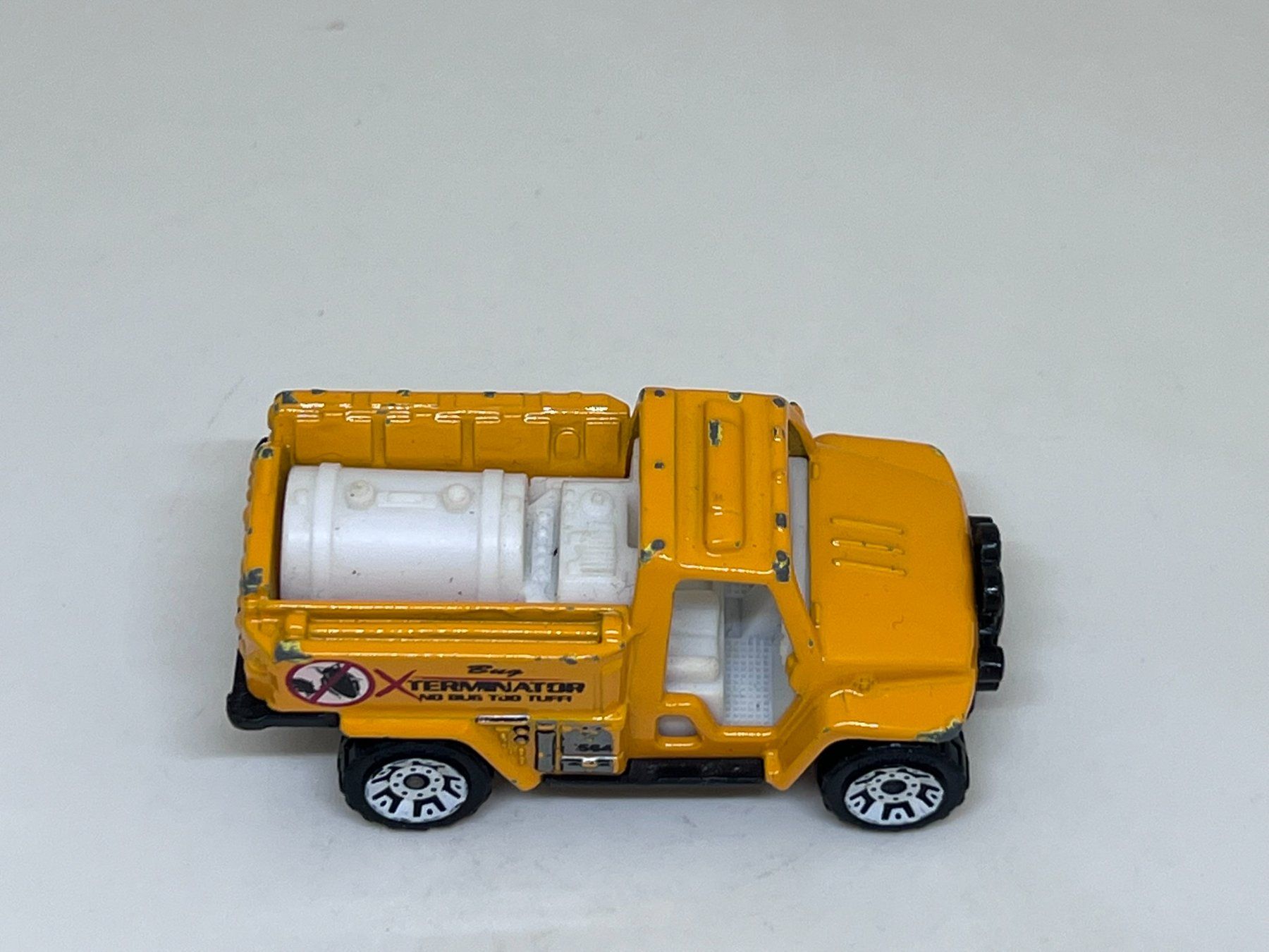 Matchbox Modellini d'auto: Matchbox Foam Fire Truck #576 – Usato da Wildegg venduto da LaaBoutique 1