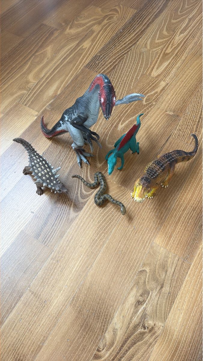 Schleich Giocattoli: Schleich Dinosaurier Figuren Set – Usato da Herrliberg venduto da mvo_d8tz