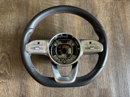 Mercedes volant AMG Line