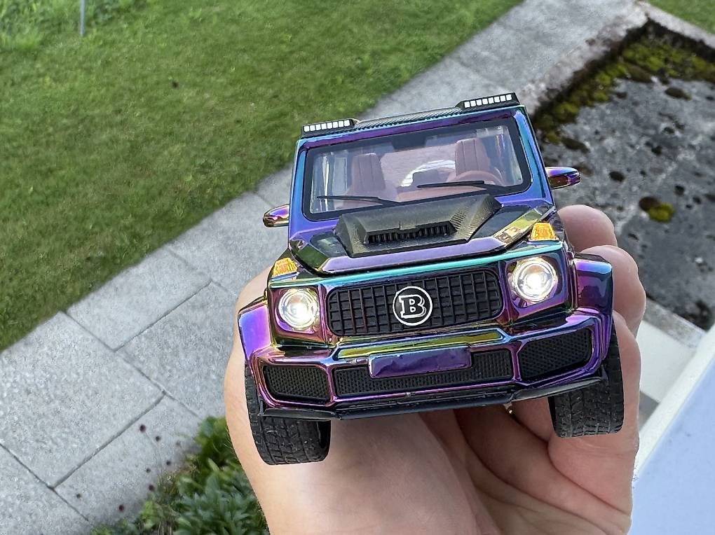 Modellini d'auto: Model Mercedes  – Usato da Bäretswil venduto da Ser_9h6p