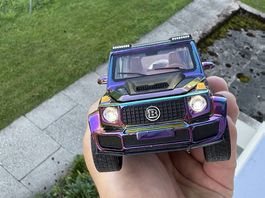 Model Mercedes 