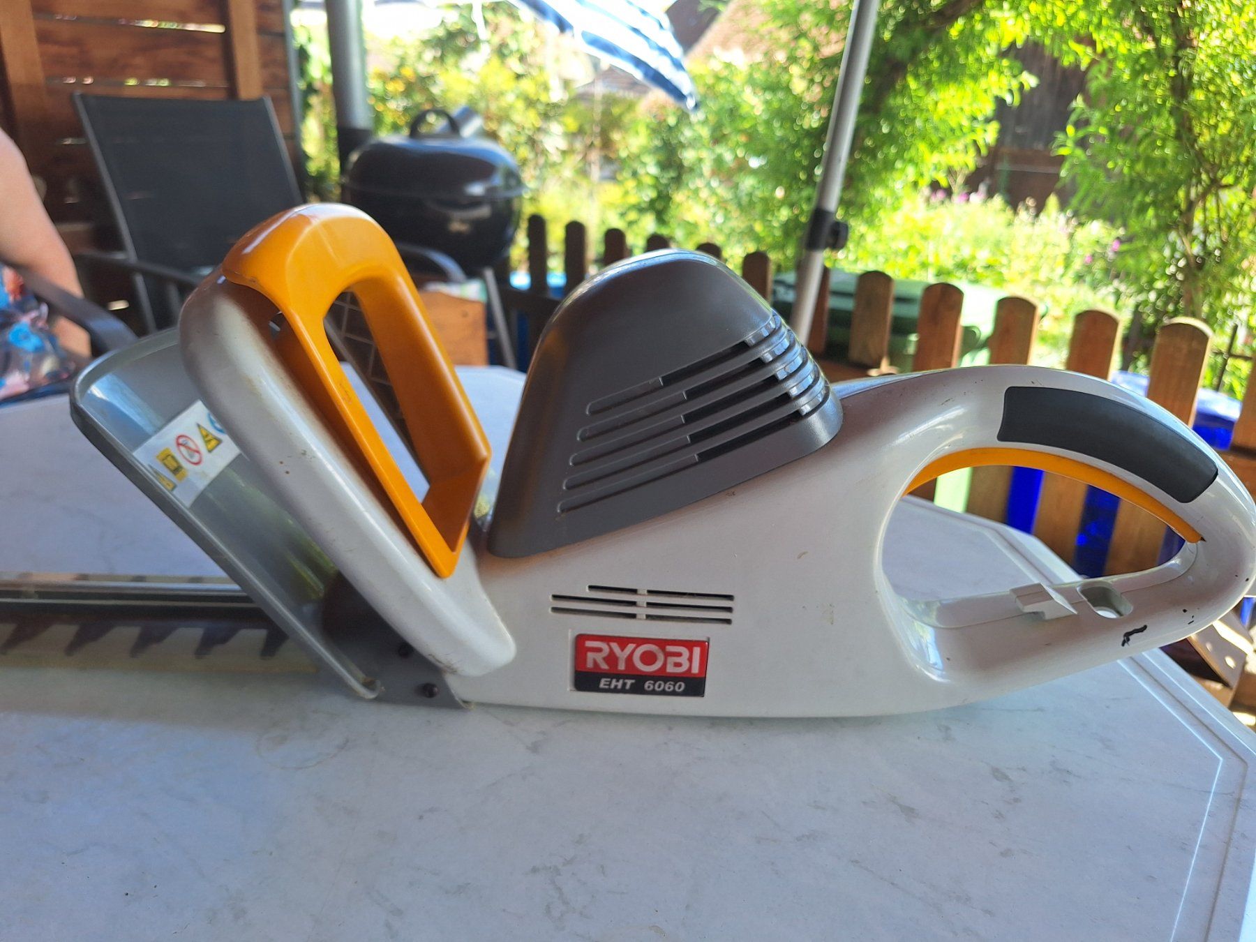 Ryobi Tutti gli attrezzi: HECKENSCHERE ELEKT. 60 CM KLINGE – Usato da Huttwil venduto da Kunterbuntli