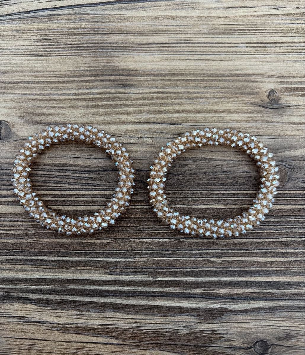 Accessori per capelli: Haargummi / Perlenarmbänder gold 2Stk. – Nuovo e nell'imballaggio originale da Bauma venduto da athena00