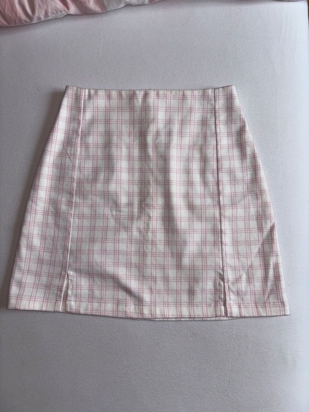 Brandy Melville Robes et jupes: Karierter Rock – D'occasion à Luzern par julopaji