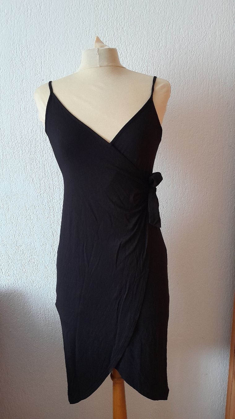 Vestiti: Wickelkleid von even & odd – Nuovo (secondo la descrizione) da Innerthal venduto da System_of_a_down