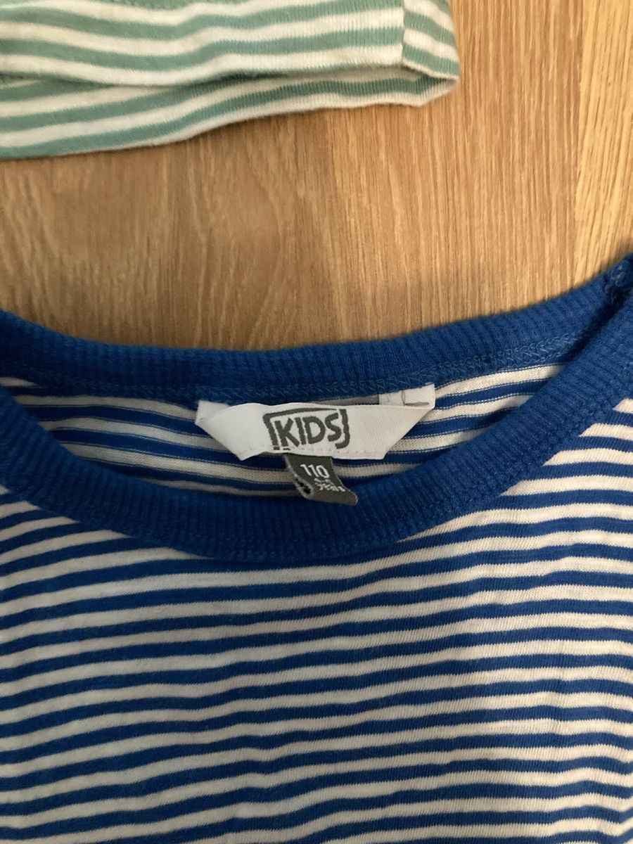 Camicie, T-shirt & Polo: Jungen Top Oberteile Gr. 110 – Usato da Emmenbrücke venduto da JJ_89 2