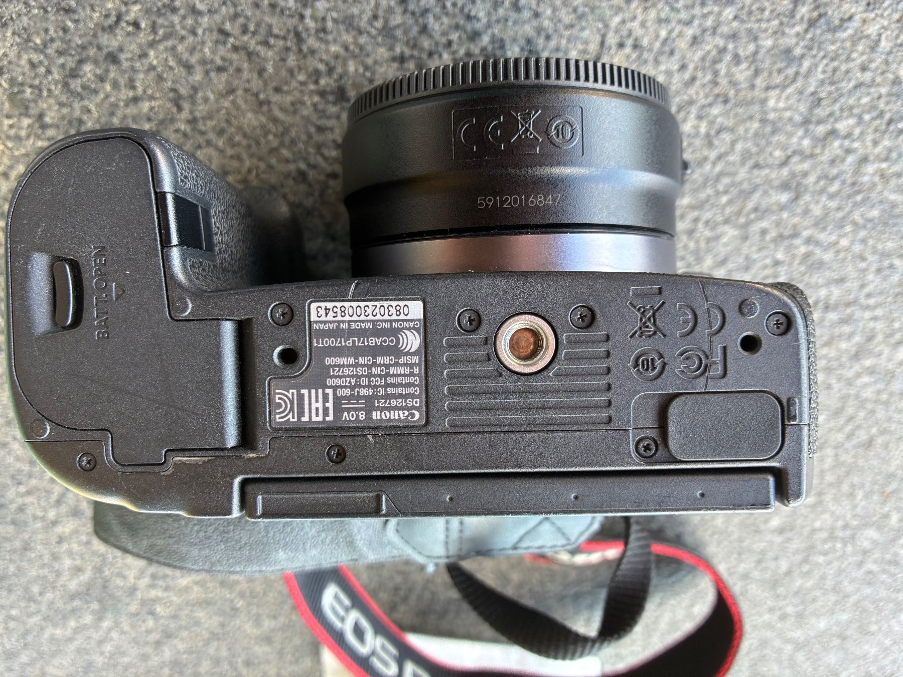 Canon Kamera: Canon EOS R Vollformat Systemkamera mit Objektadapter EF-EOS – Gebraucht aus Frieswil von Maettu62 5