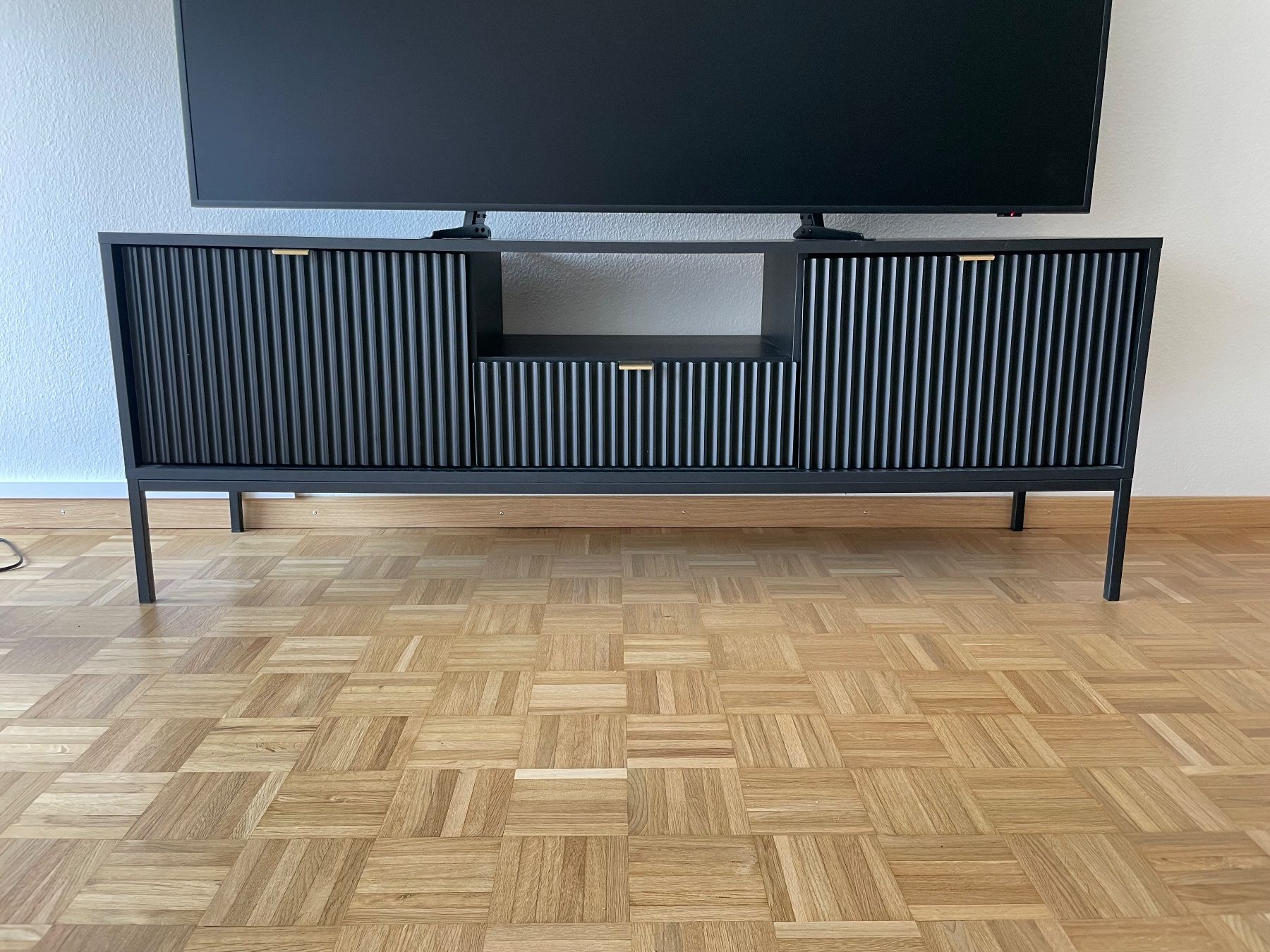 Mobili TV: TV-Kommode – Usato da Luzern venduto da mag_5s6b