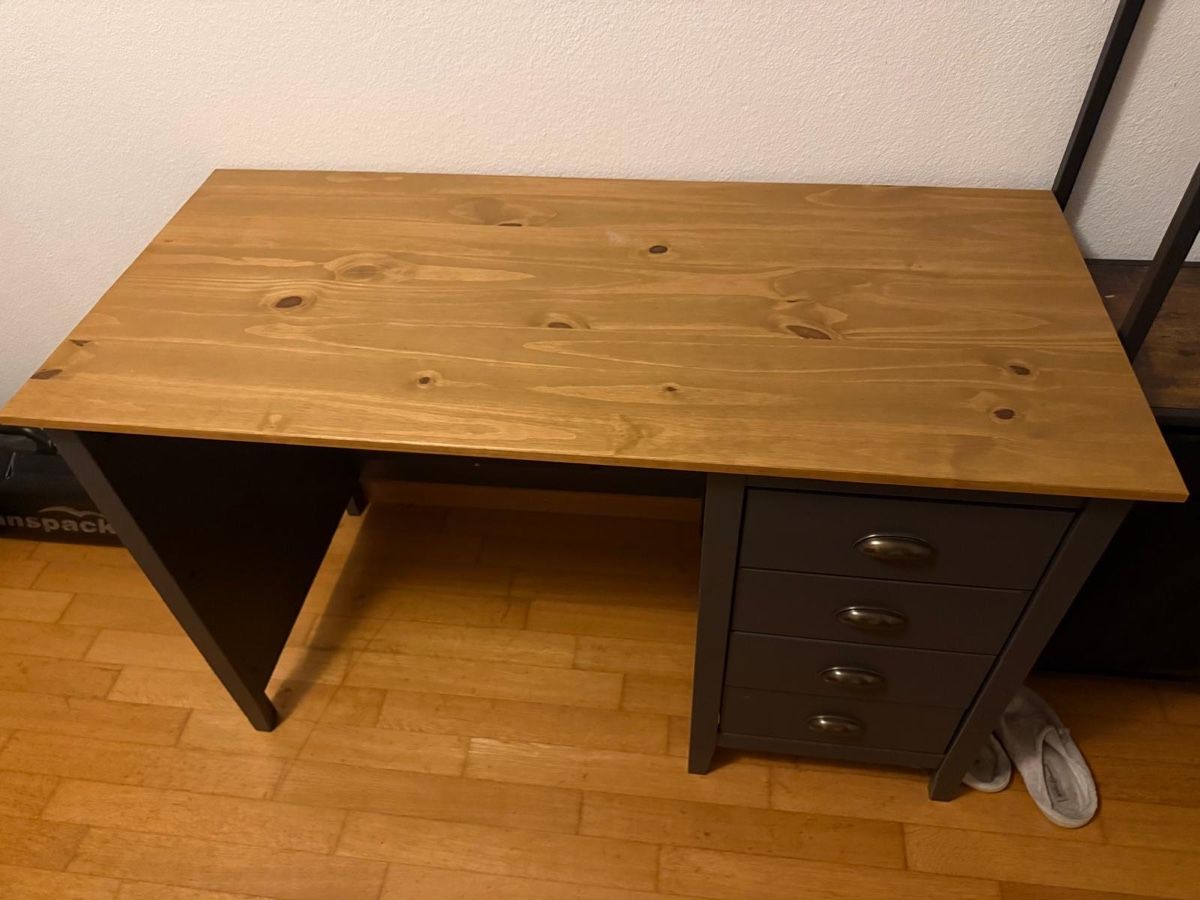 Bureaux: Schreibtisch – D'occasion à Zürich par rebecca.bae