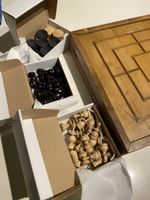 Antike Schach/Backgammon/Mühlebox inkl. Staunton Figuren etc