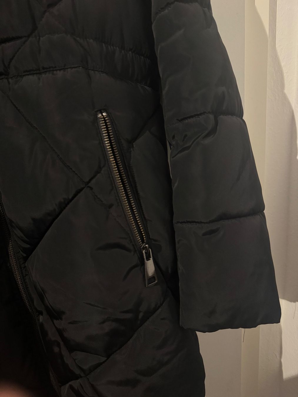 Cappotti: Winter Mantel, schwarz, sehr warm, Grösse M – Usato da Künten venduto da bel_6wn2 1