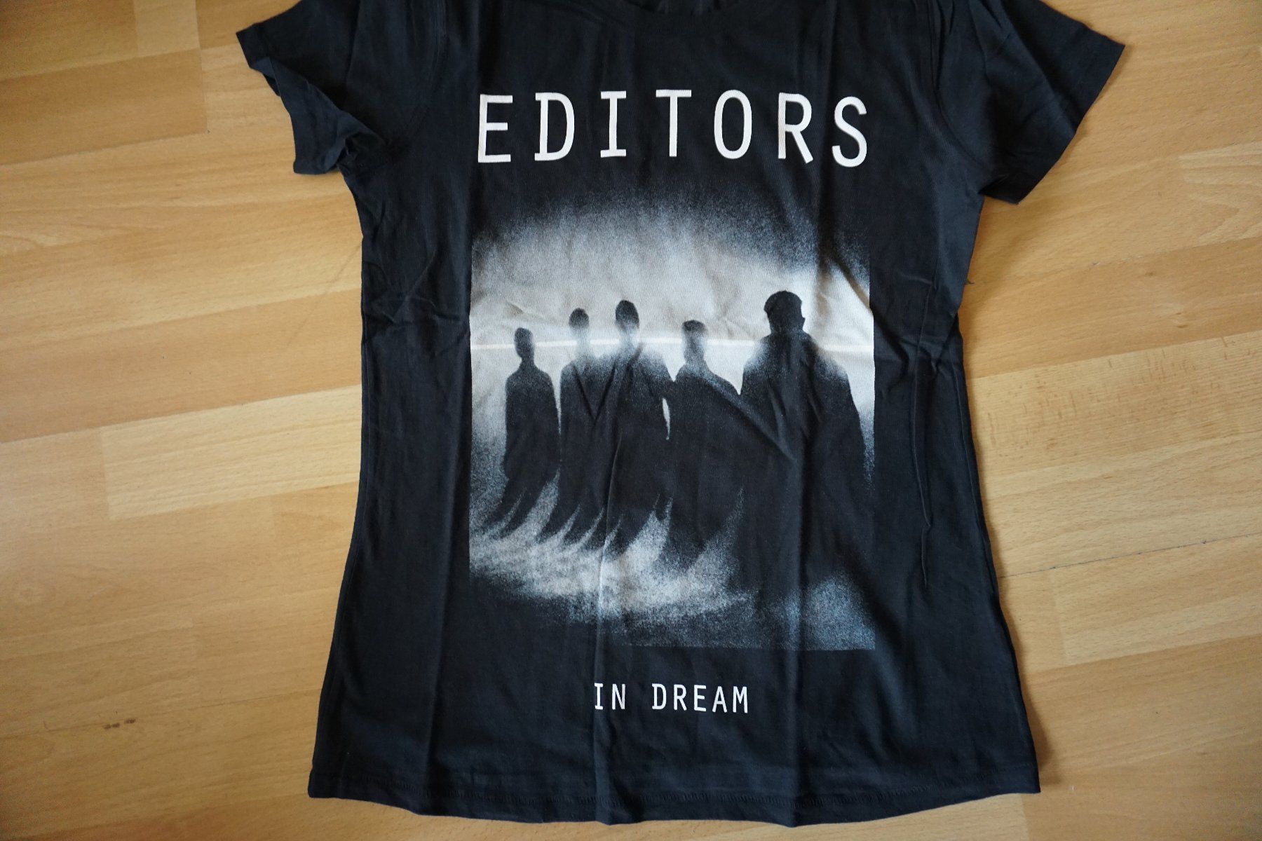 T-shirt: T-Shirt Editors Damen Gr.M – Nuovo (secondo la descrizione) da Zürich venduto da einalemjena 1