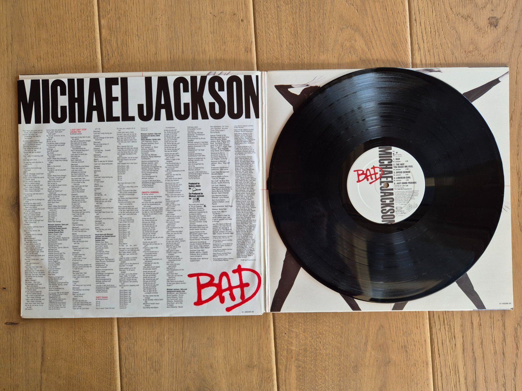 Dischi in vinile: Michael Jackson - Bad - Album Vinyle Original – Usato da Savièse venduto da coeur88 3