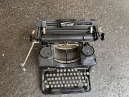 Antik Schreibmaschine Triumph Lieferung Gratis