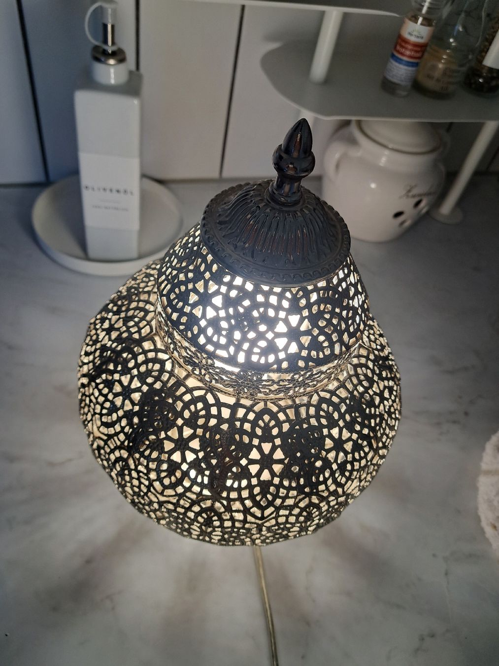Lampen: tischlampe silber inkl glühbirne – Gebraucht aus Pfungen von livilain 4