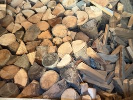 Brennholz gemischt trocken 1 Quadratmeter