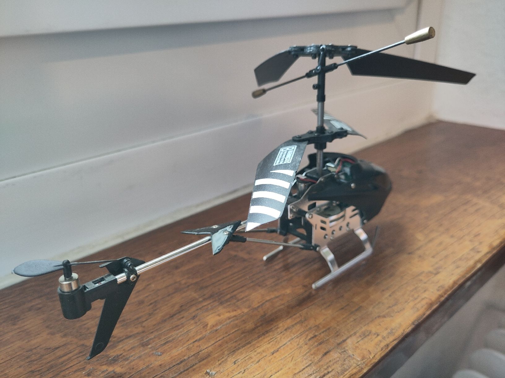 Modellismo RC: Beewi Bluetooth Helicopter BBZ301 – Usato da Zürich venduto da ili_jzy7 1