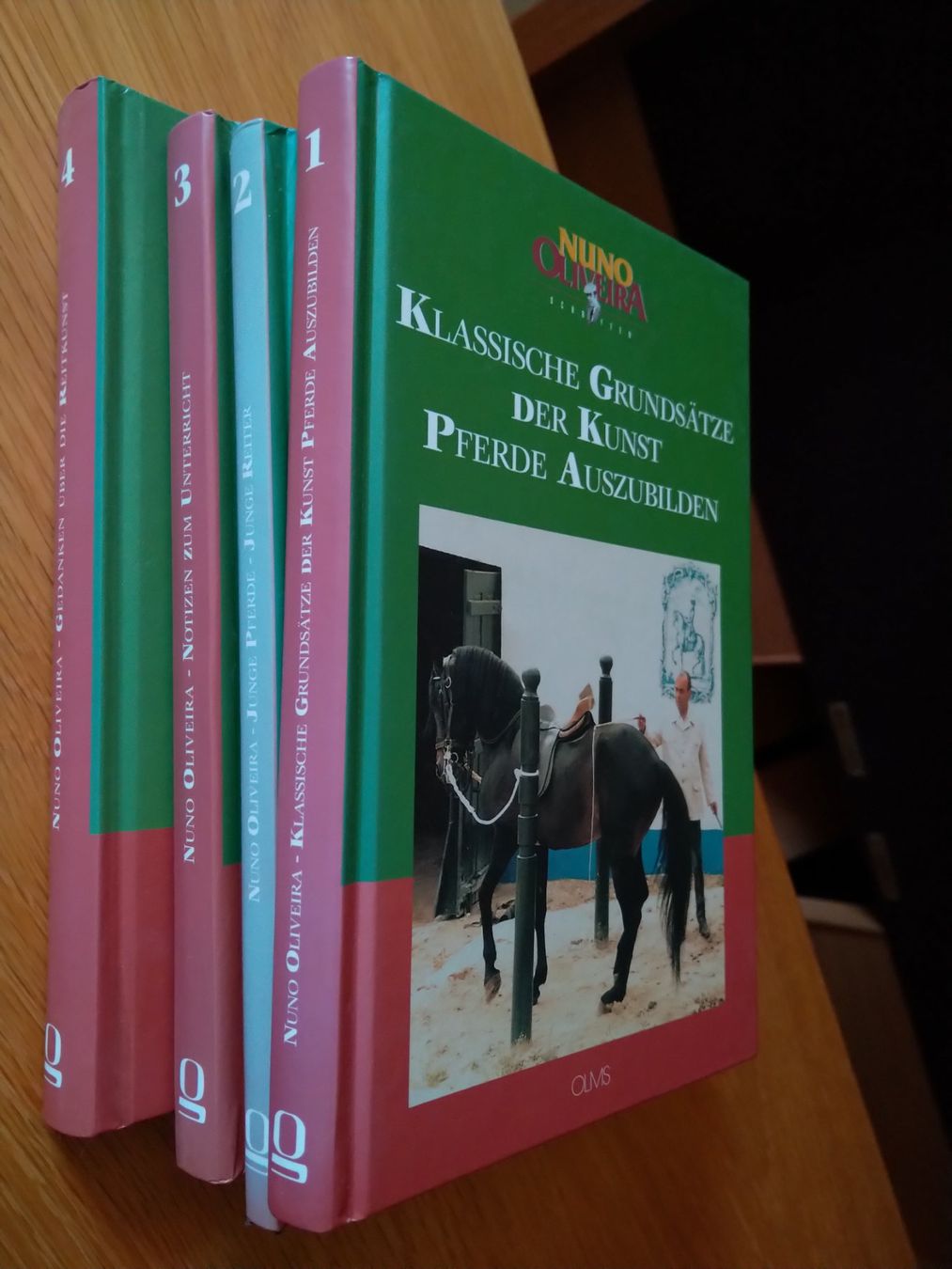 Bücher: 4 Bücher Nuno Olivera "Reitkunst" – Gebraucht aus La Sage von Blumenstrauss1 2