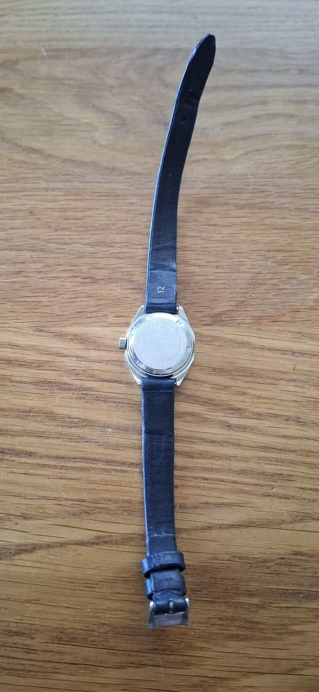 Luxor Orologi: Luxor Damenuhr  – Usato da Ruswil venduto da SIMBOB1992 3