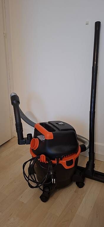 Aspirapolveri & Accessori: BLACK+DECKER Werkstatt-/Industriestaubsauger – Usato da Birmenstorf AG venduto da nic_56cd 1