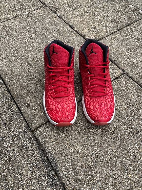 Scarpe da uomo: Jordan Schuhe – Usato da Bottighofen venduto da FlorinT00 1