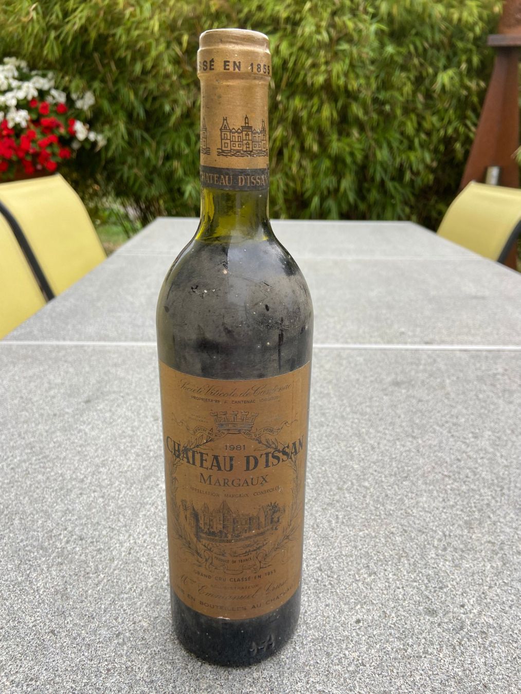 Vino: Chateau D'Issan 1981 – Usato da Ersigen venduto da Schildchroettli24