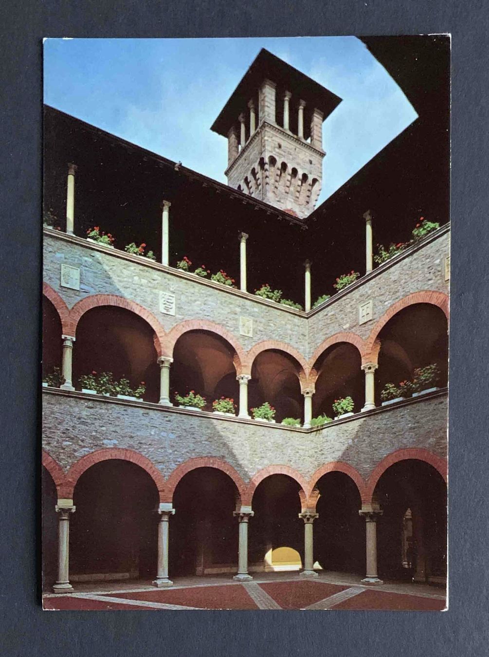 Cartoline postali: AK Bellinzona Municipio – Usato da Goldau venduto da artelier1
