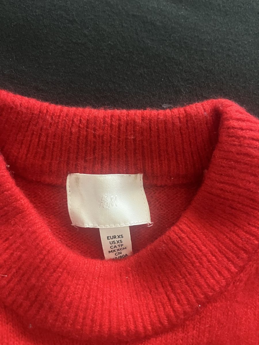 H&M Lotti di vestiti: Zwei Damen Pullover rot und beige – Nuovo (secondo la descrizione) da Olten venduto da sae_82z2 3