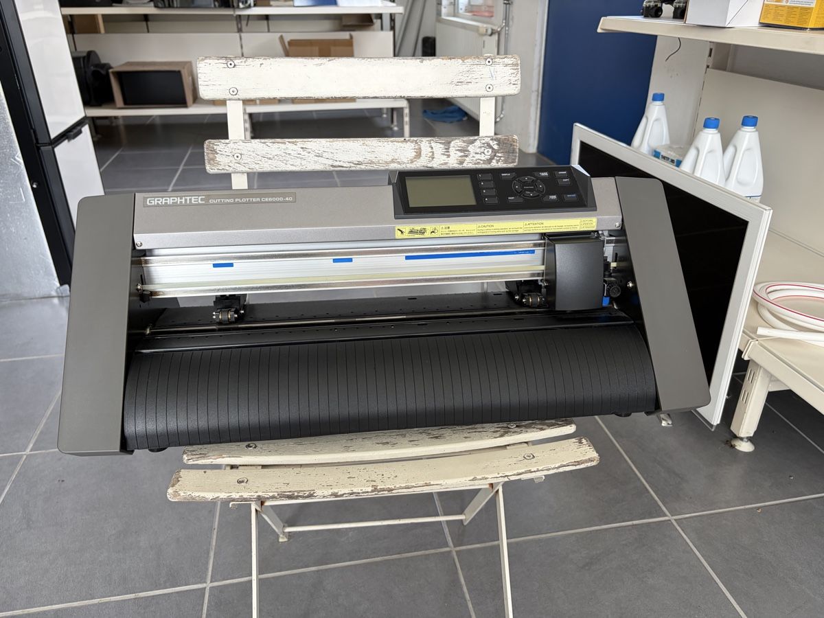 Tutte le macchine: Graphtec CE6000-40 Folienplotter / Schneideplotter – Usato da Schwadernau venduto da bra_pmq7 5