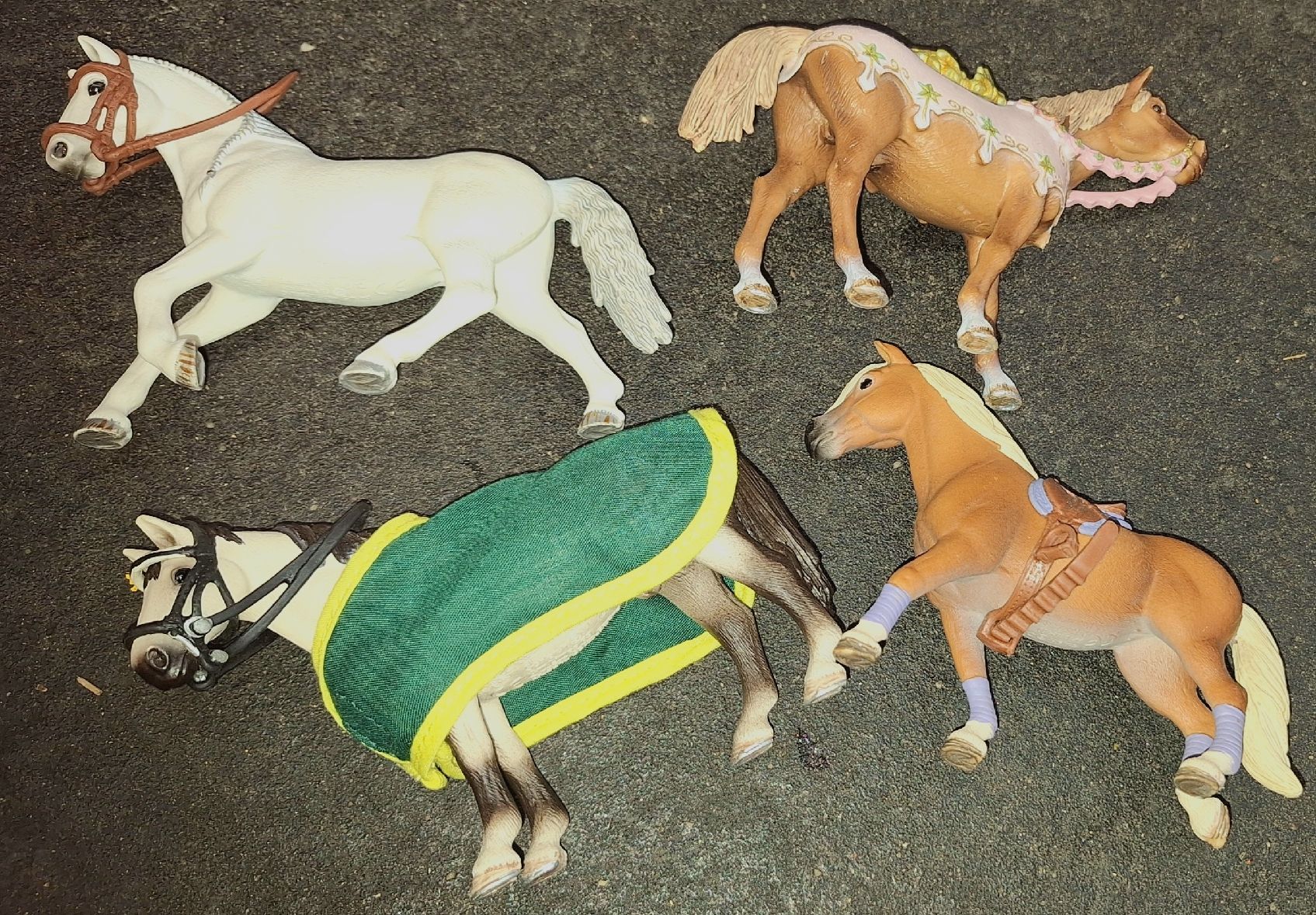 Schleich Giocattoli: 🐴 4  x grosse SCHLEICH Pferde – Usato da Emmenbrücke venduto da abu_9mj8 5