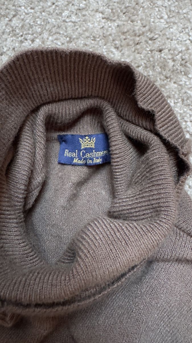Pulls & Sweat-shirts: Real Cashmere Pull col roulé M Kaschmir Pullover – D'occasion à Vuippens par Anna_as 2