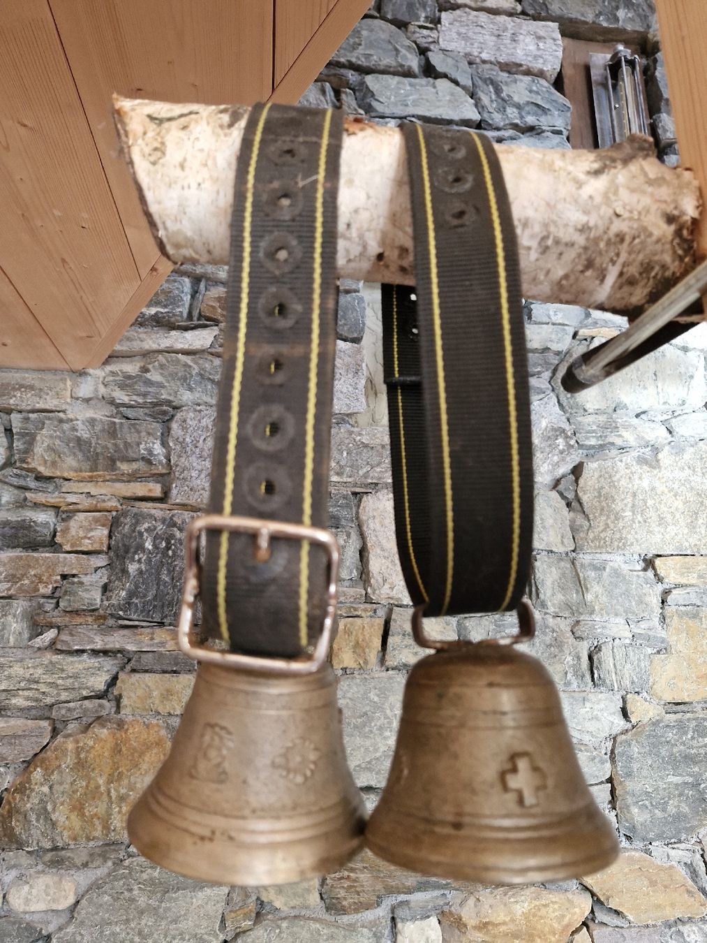 Glocken & Treicheln: Glocken Treicheln  – Gebraucht aus Guarda von rue_bpd7