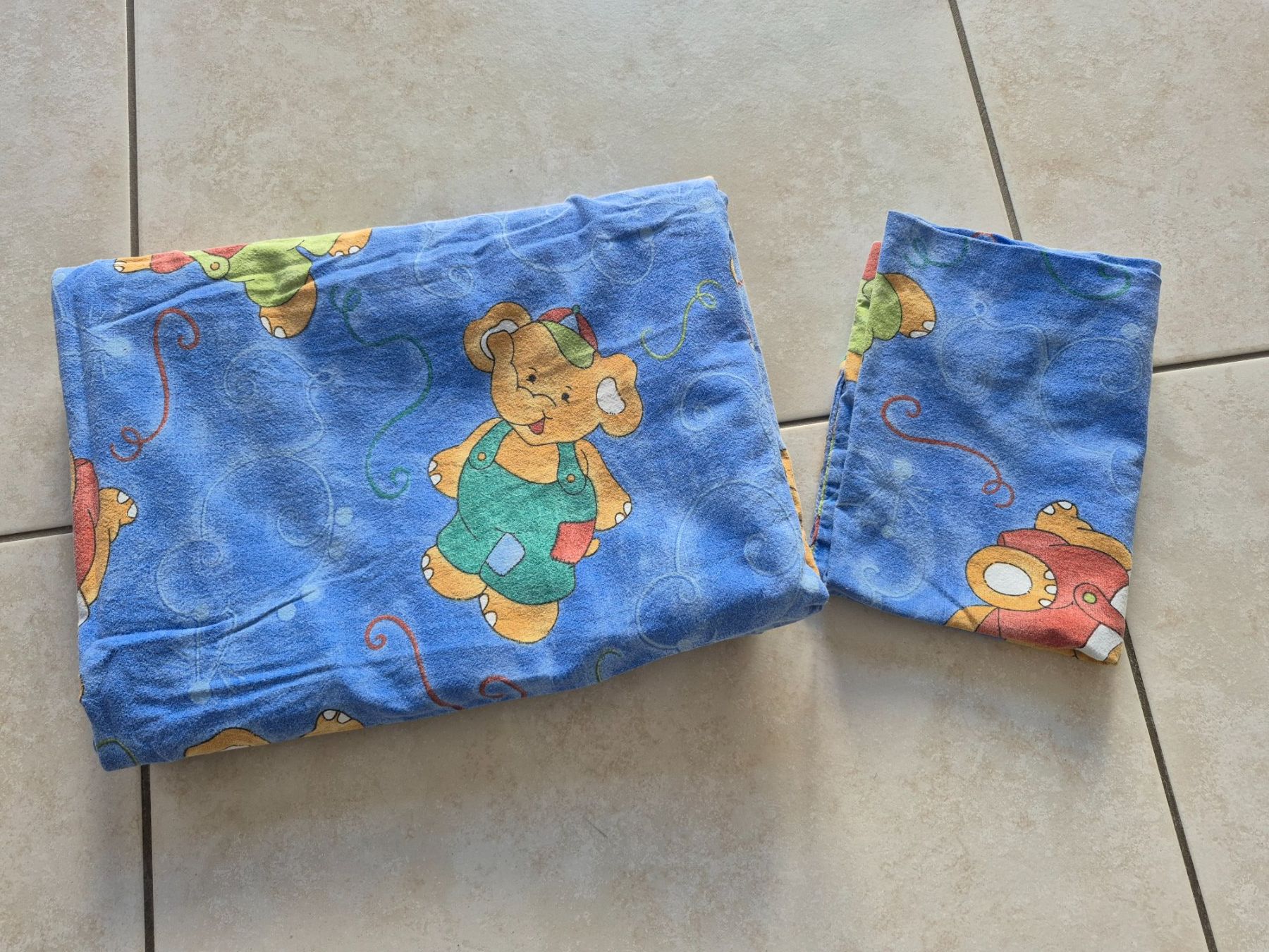 Alvi Biancheria da letto: Kinderbettwäsche ca. 90x120 – Usato da Lengnau AG venduto da Mefari 1