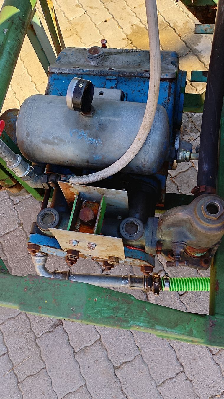 Birchmeier Tutte le macchine: Birchmeier pulvérisateur 1000l – Usato da Fey (Nendaz) venduto da tim_5q6t 5