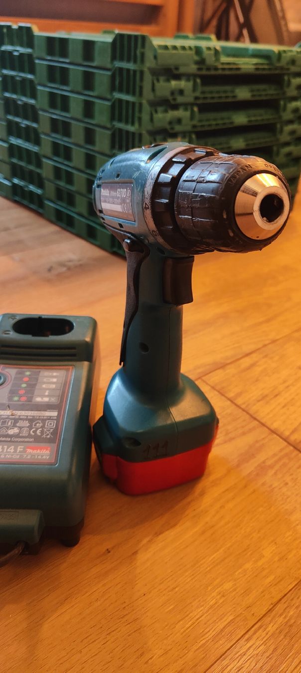 Makita Tutti gli attrezzi: Visseuse Makita – Usato da Aubonne venduto da jpiteira 1