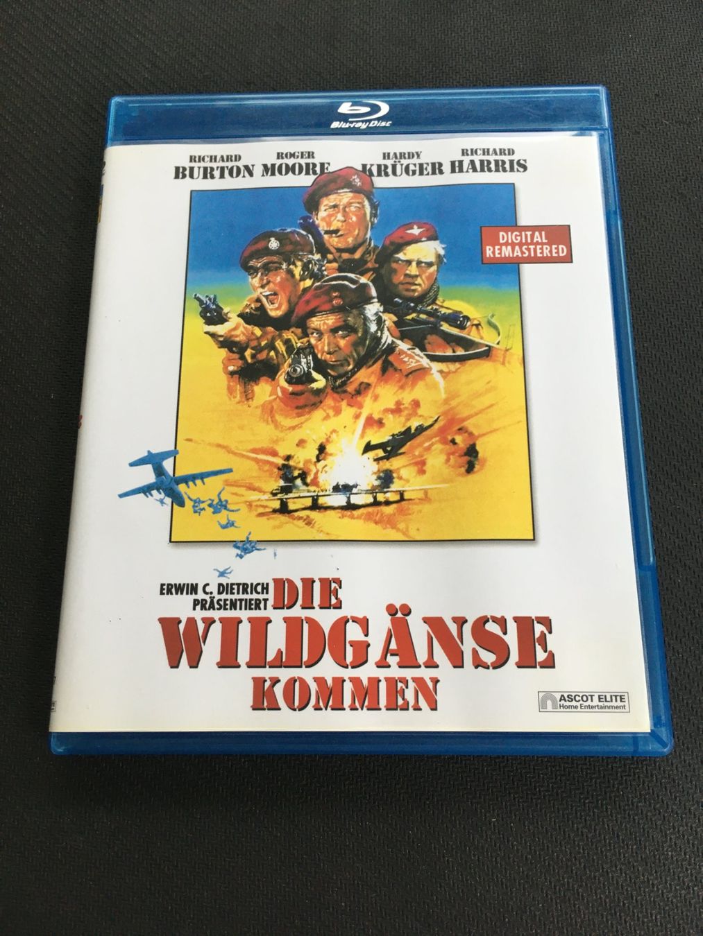 Tutti i DVDs: Die Wildgänse kommen [Blu-ray] – Usato da St.Gallen venduto da MedienJoe