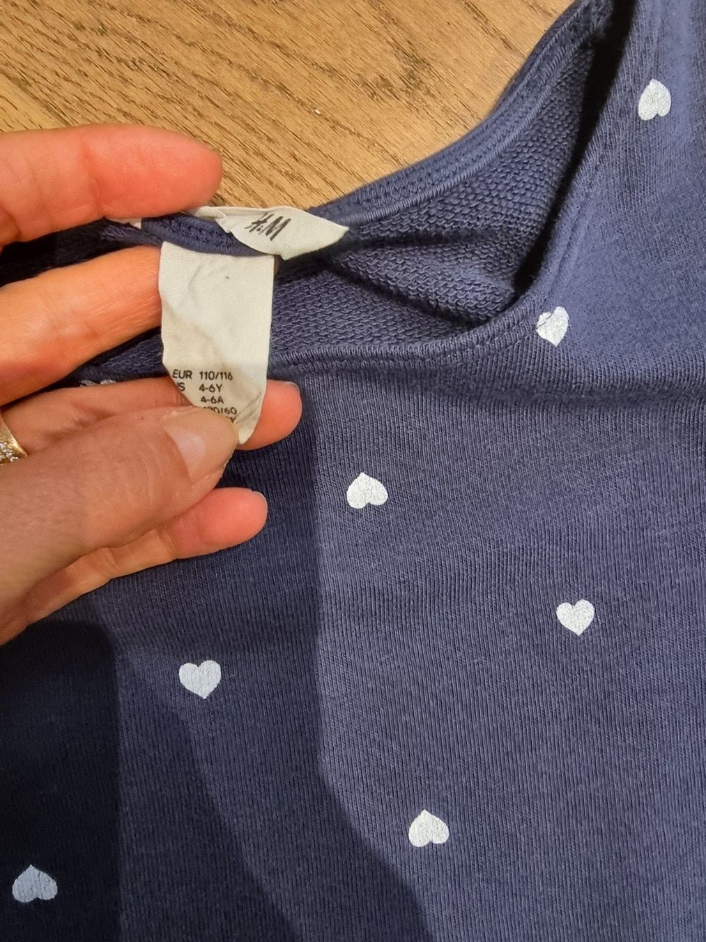 H&M Vestiti & Gonne: H&M Kleid, 110/116 – Usato da Buttikon SZ venduto da Limo180 1
