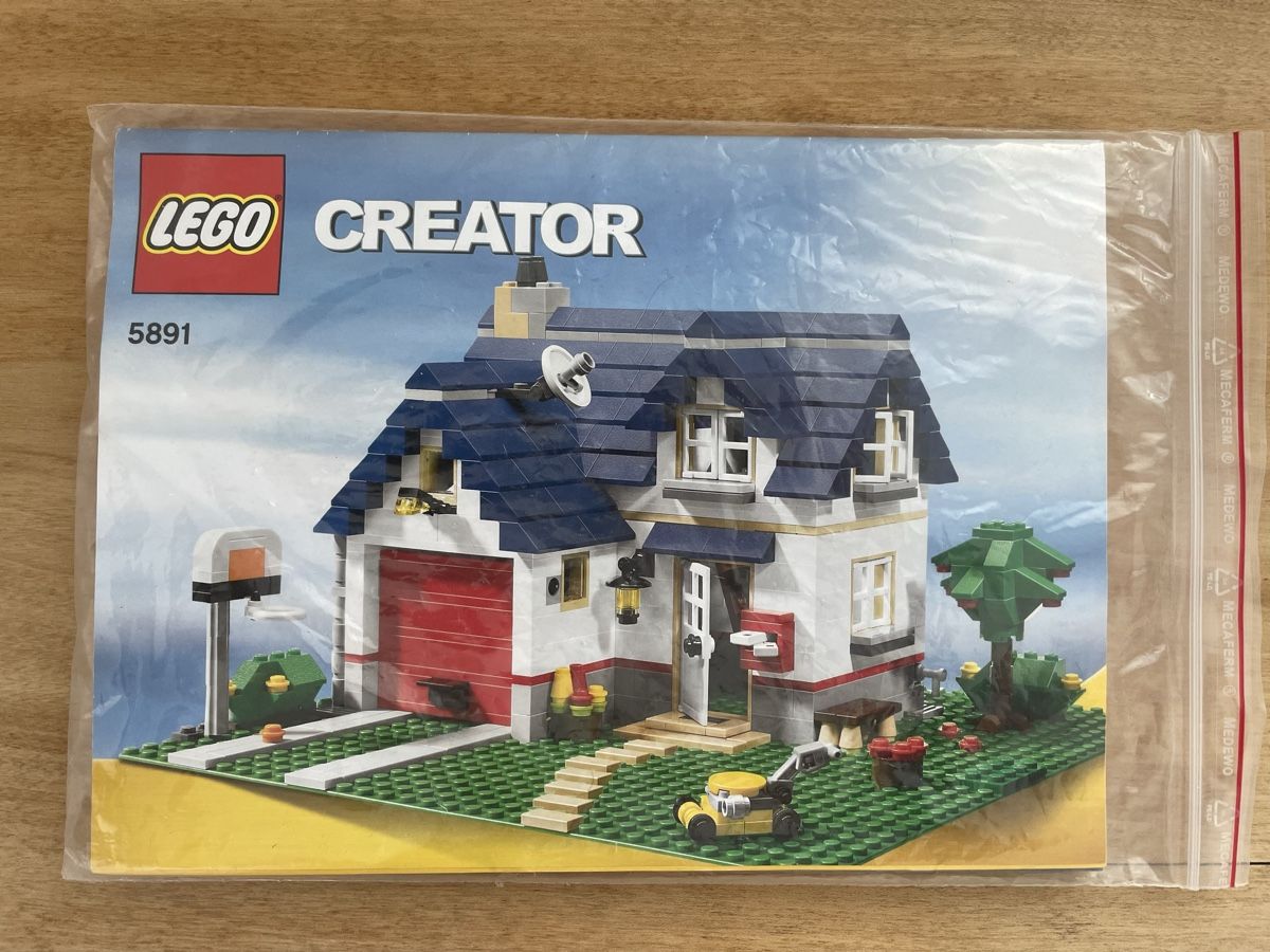 Lego Baukästen: LEGO Creator 5891 Familienhaus – Neu (gemäss Beschreibung) aus Wil SG von blitzeblanko