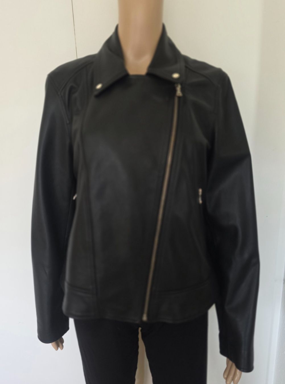 Massimo Dutti Jacken: Massimo Dutti BikerLederjacke, Grösse L, Neu – Neu (gemäss Beschreibung) aus Biberist von charobaum 2