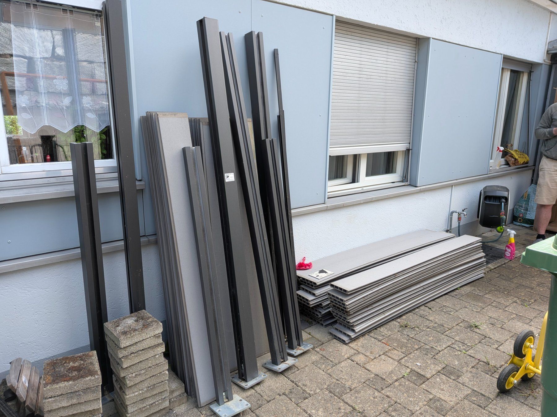 Fendivista: Sichtschutz WPC 5.6x1.8m + 4.4x1.2m – Usato da Kollbrunn venduto da Ivana.s89 3