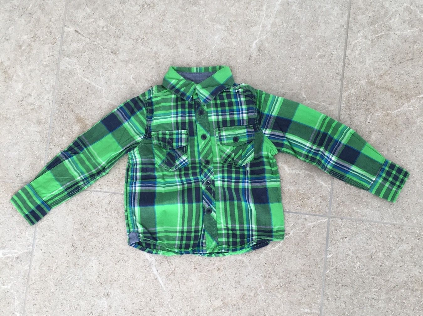 Chemises, T-shirts & Polos: Buben-Hemd Gr. 98 Dopo dopo – D'occasion à Gächlingen par Tara_devi