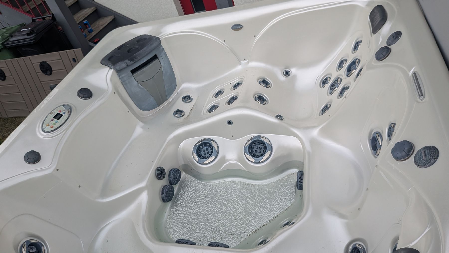 Whirlpool: Whirlpool Master Spas Twilight Series mit Abdeckung – Difettoso da Uster venduto da mic_7nmv