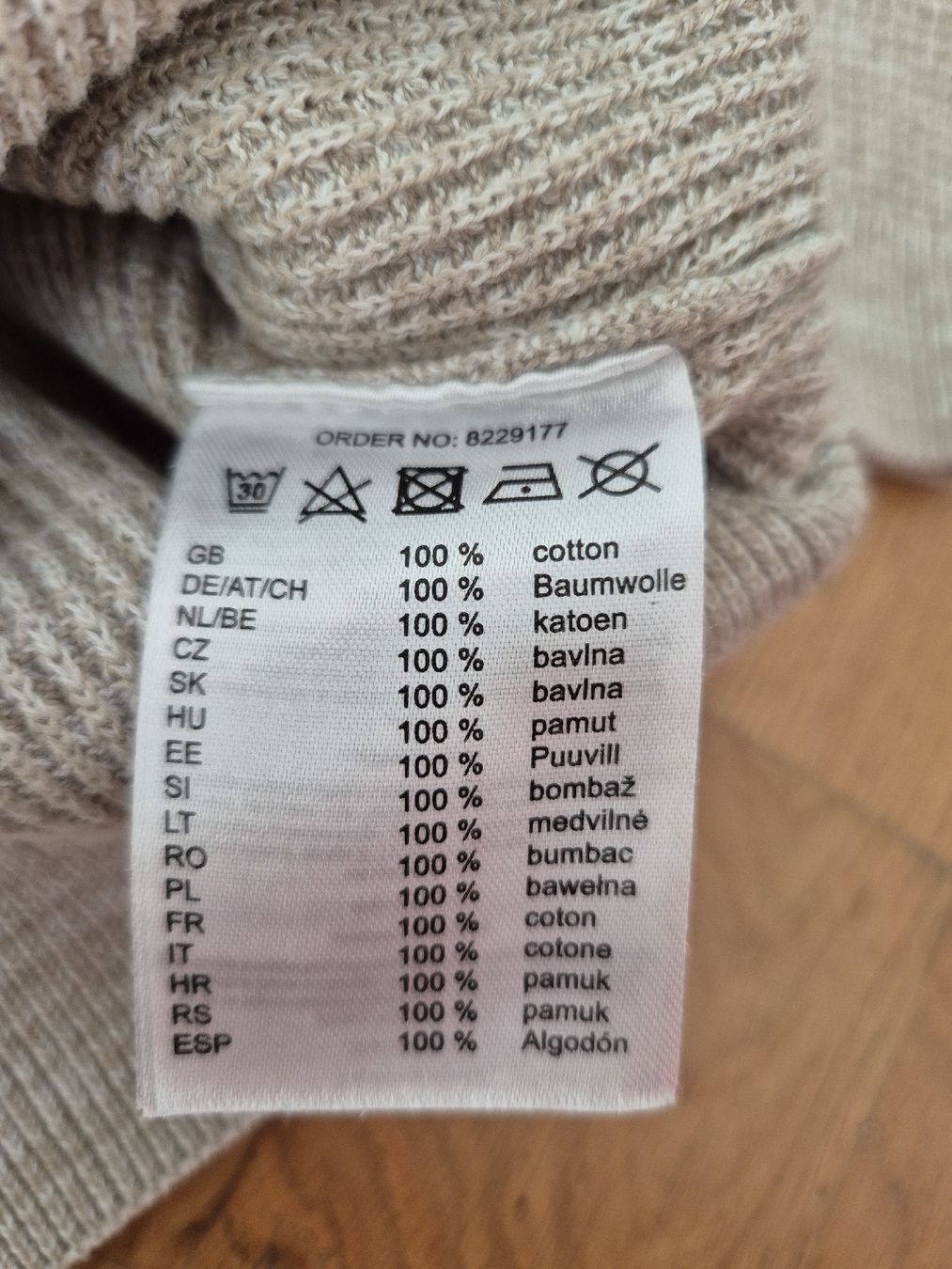 Pulls et sweat-shirts: Pullover Grösse 116/122 – D'occasion à Rickenbach SO par S.u.n.s.h.i.n.e.83 2