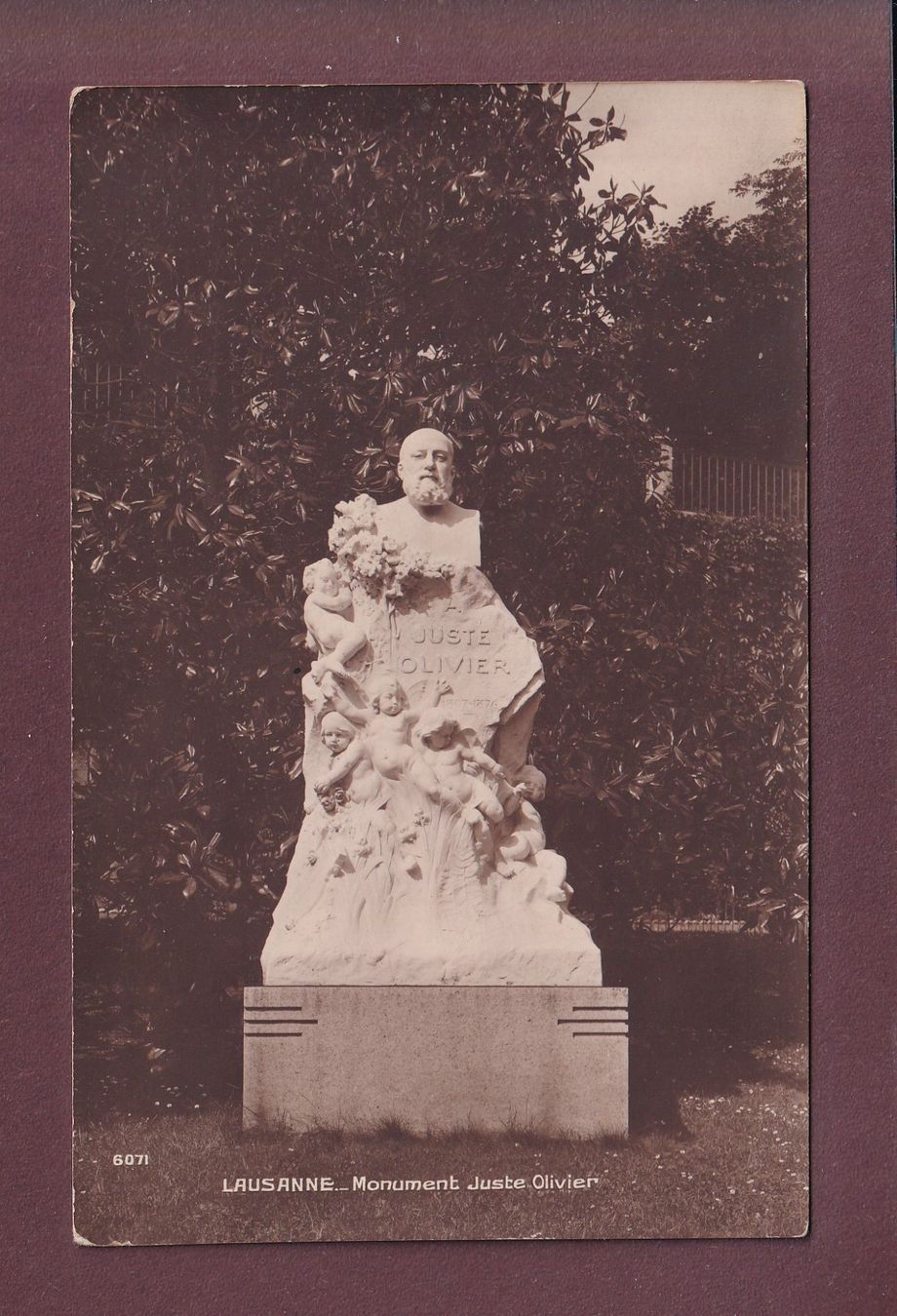 Cartoline postali: LAUSANNE - Monument Juste Olivier - 1936 – Usato da Pully venduto da nicecards