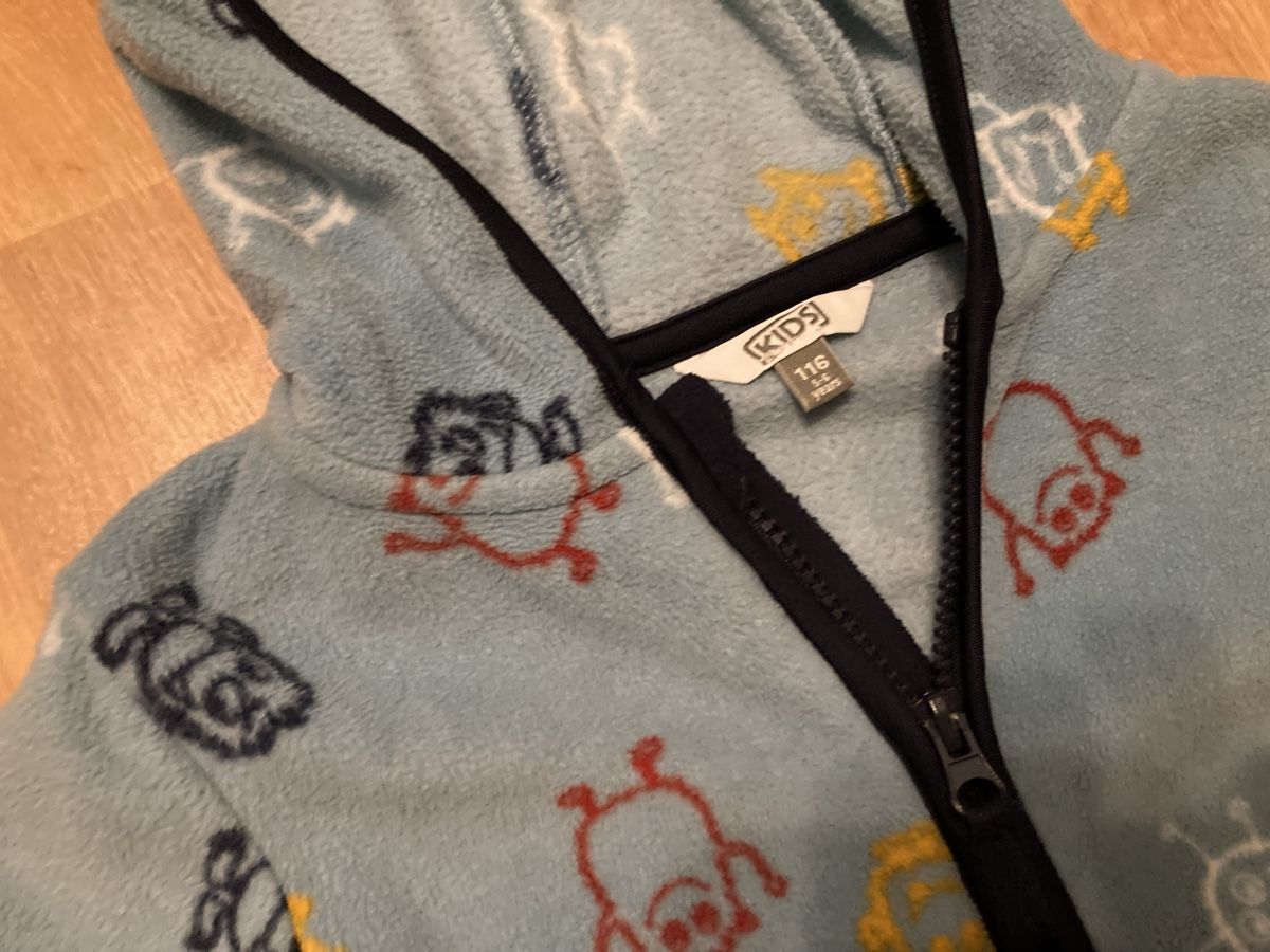 Jacken & Mäntel: Fleecejacke Gr. 116 – Gebraucht aus Emmenbrücke von JJ_89 2